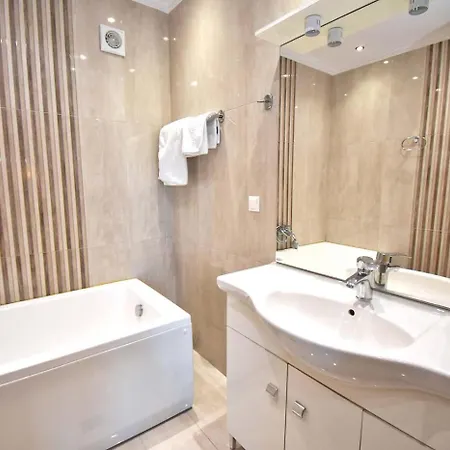 Apartman Alykes - Prv Jacuzzi *