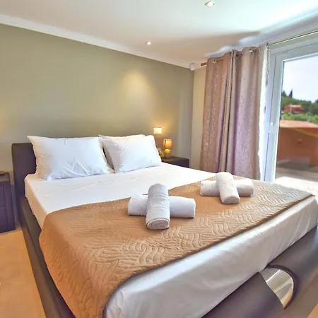 Apartman Alykes - Prv Jacuzzi *